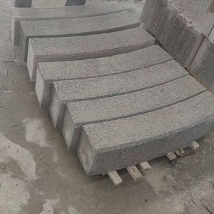 海口芝麻白弧形路牙石