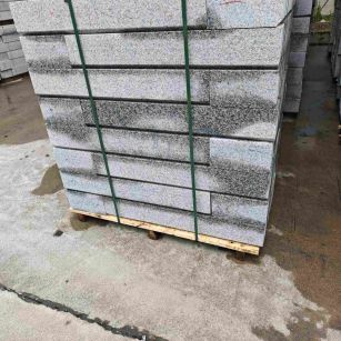 海口芙蓉白路牙石，马路牙子