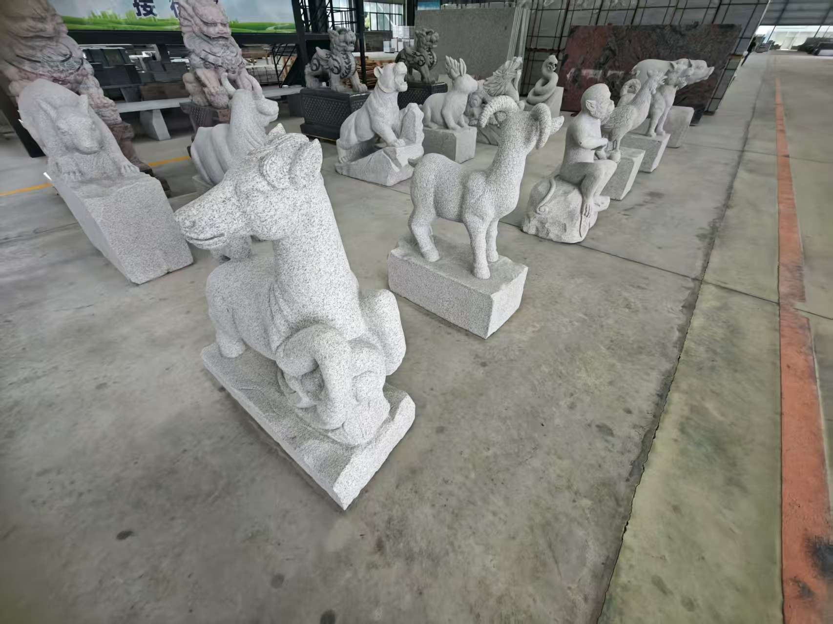 海口芝麻白雕刻 十二生肖 异形雕刻