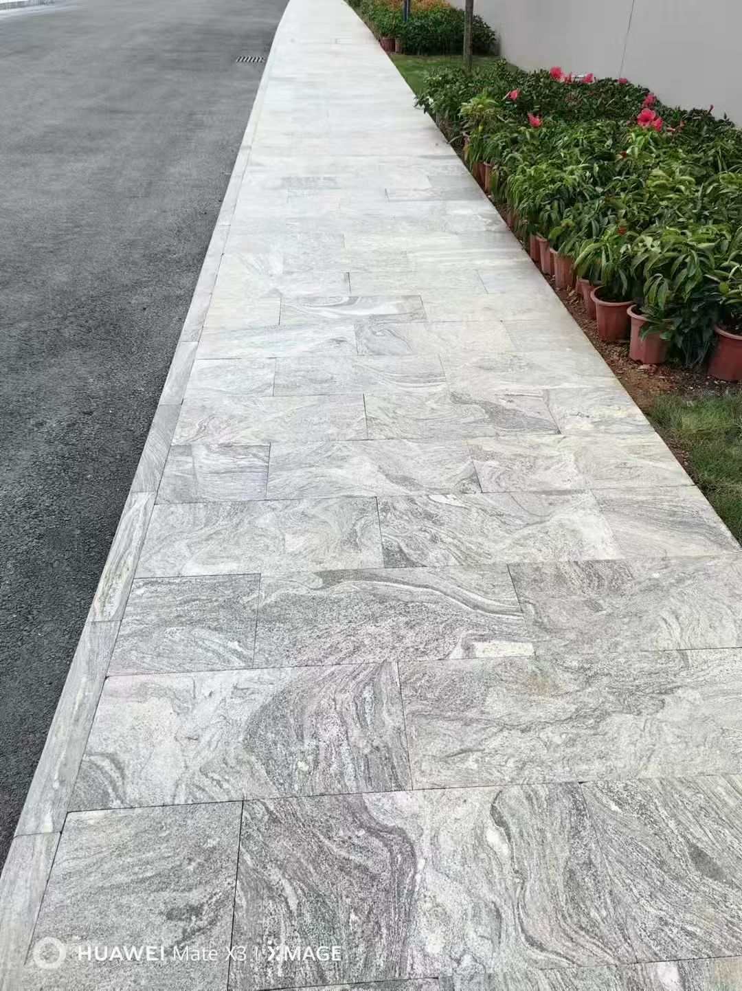 海口浪淘沙地铺石 夜里雪